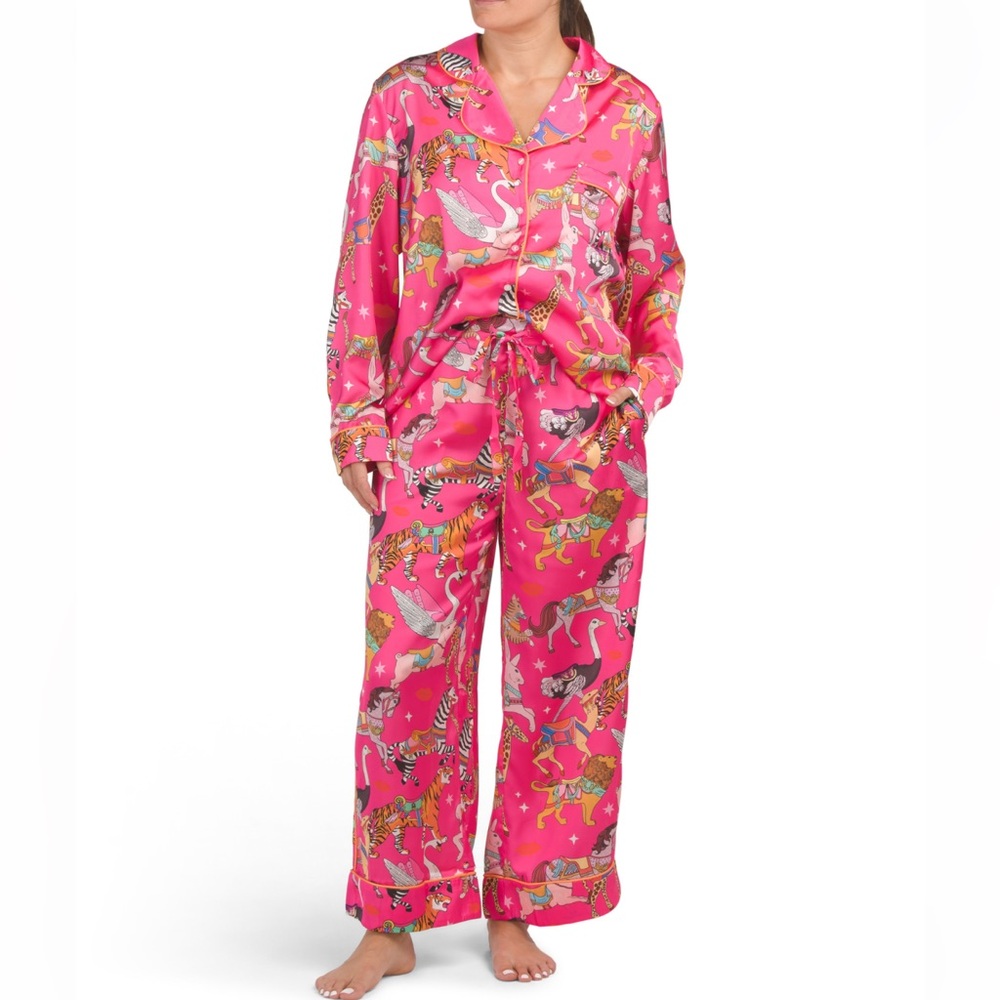 NWT Karen Mabon Carousal Animals Pajamas